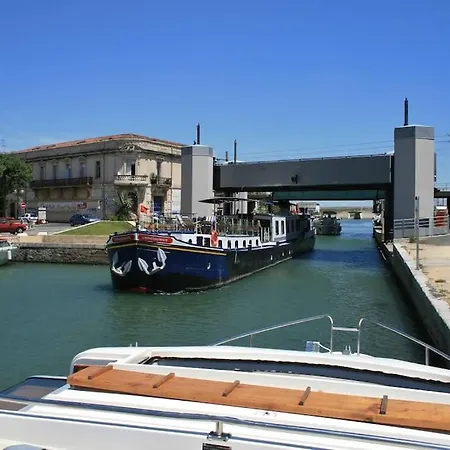 Centre