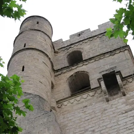 Centre *